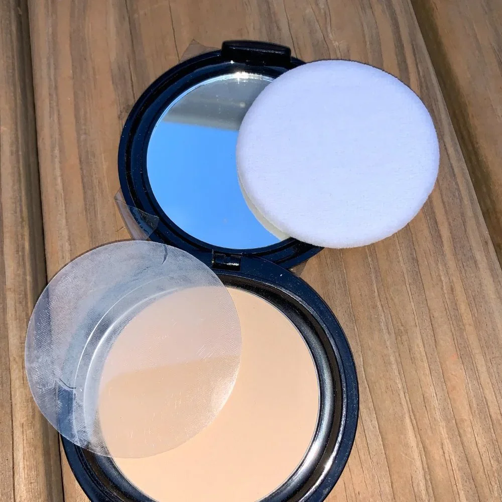 OSP Cosmetics Oil Free Pressed Powder in Matte Sand